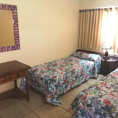 Tomás Y Puri Apartamento Fátaga