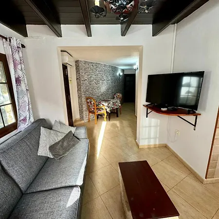 Tomás Y Puri Apartamento Fátaga